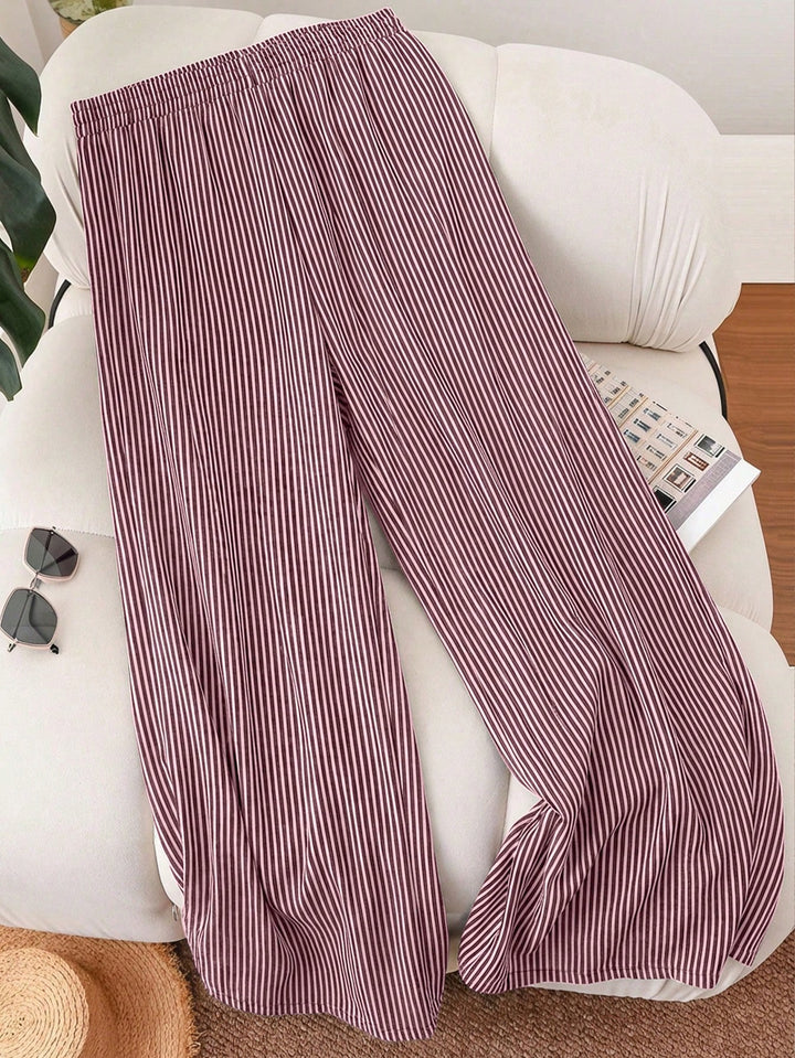 Pantaloni SHEIN, vișiniu