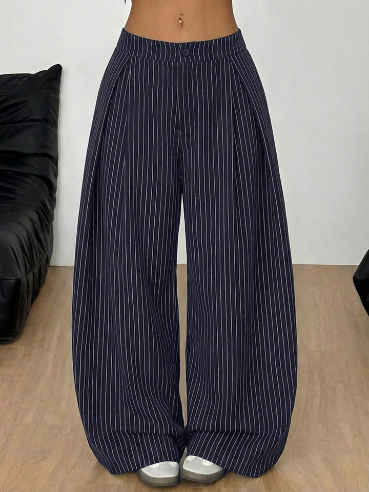 Pantaloni SHEIN