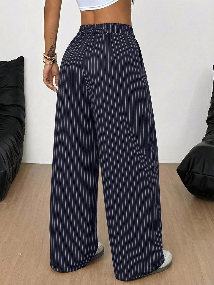 Pantaloni SHEIN