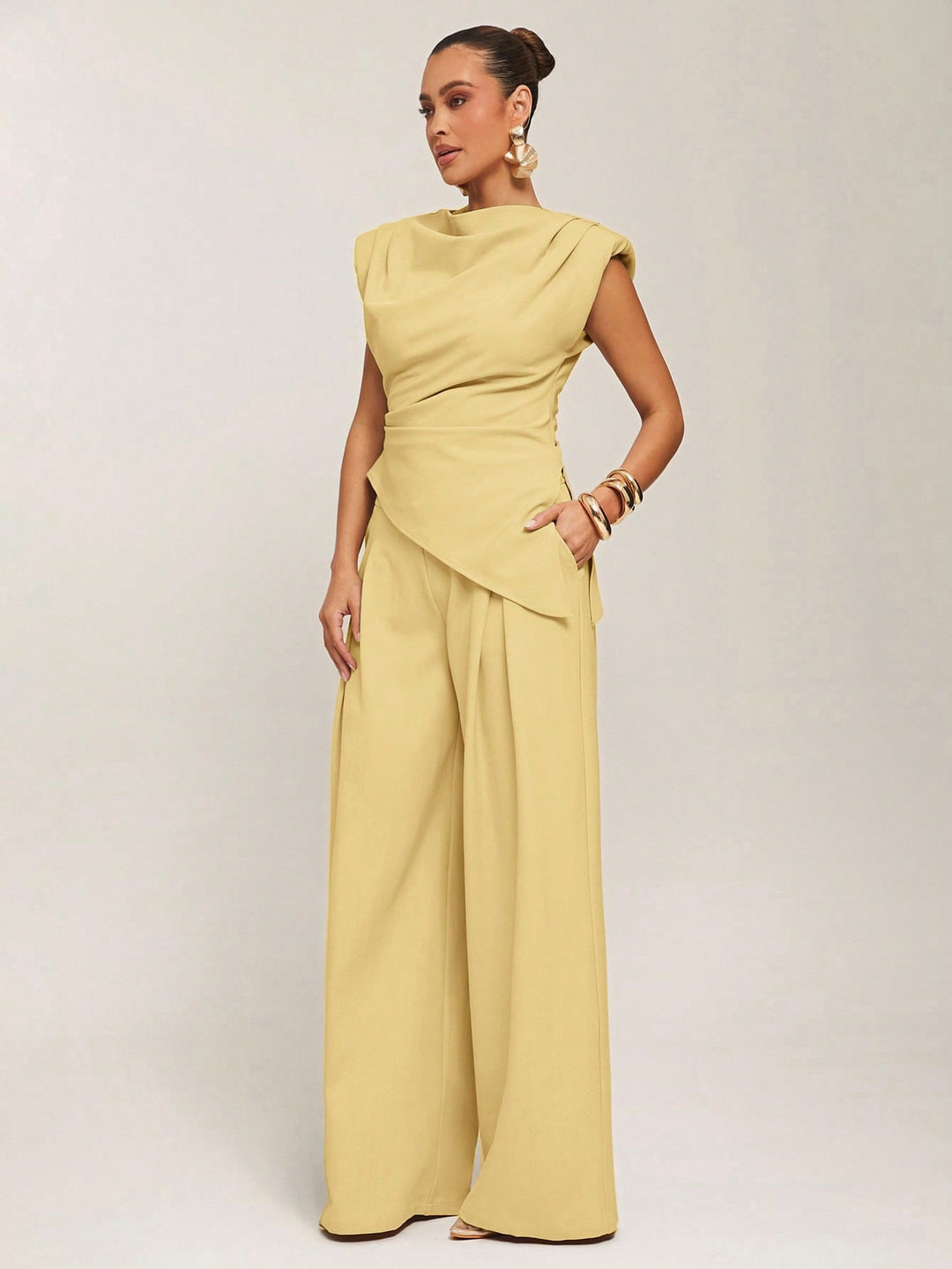 Top SHEIN, galben