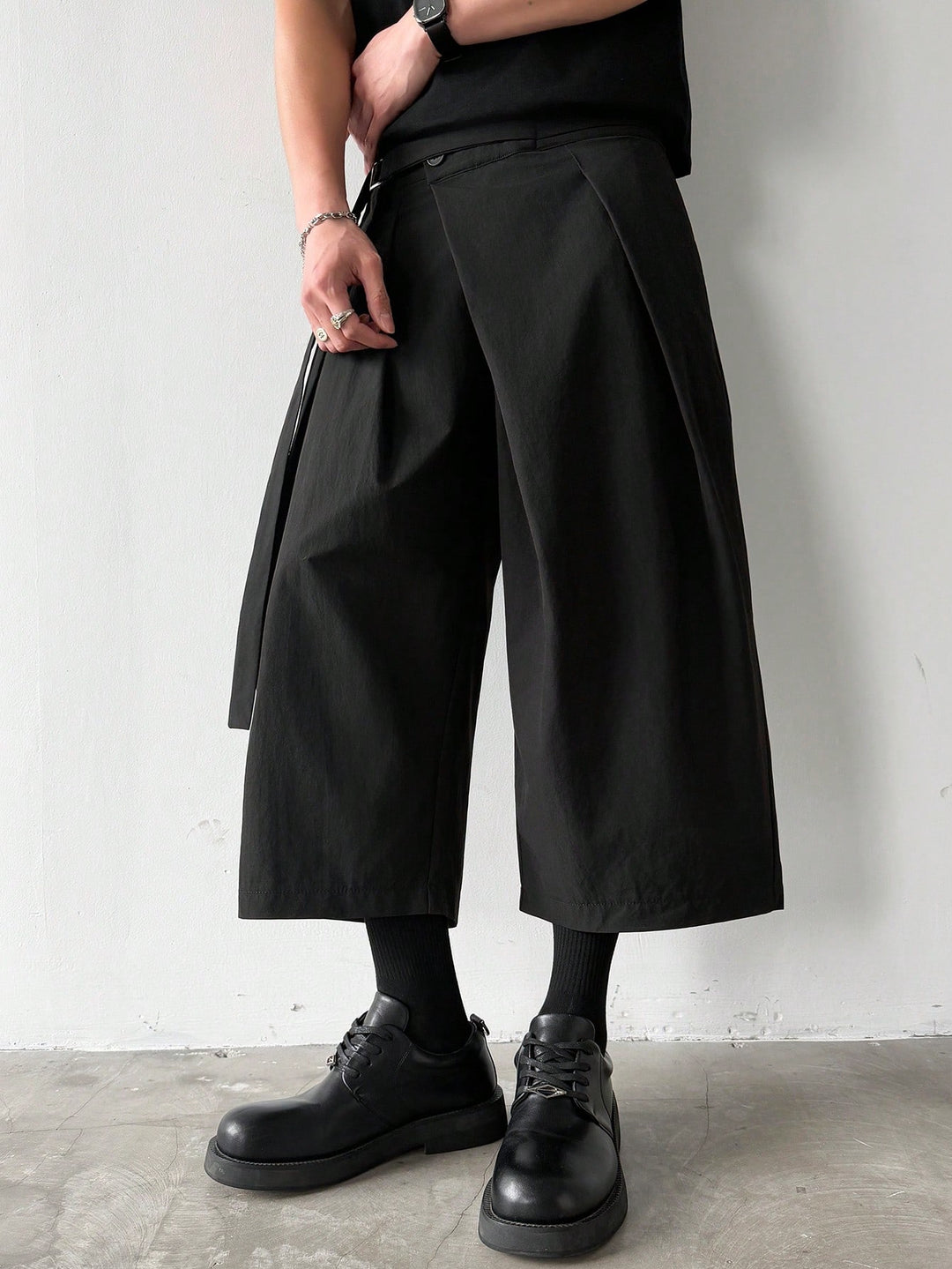 Pantalon SHEIN, negru