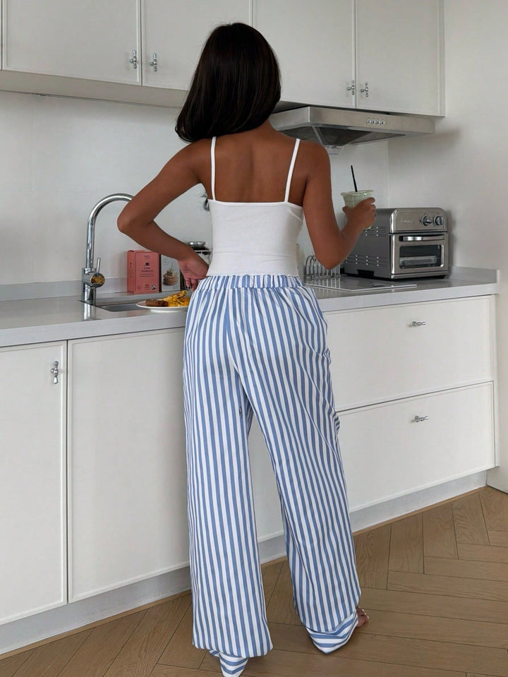 Set pijamale SHEIN, albastru