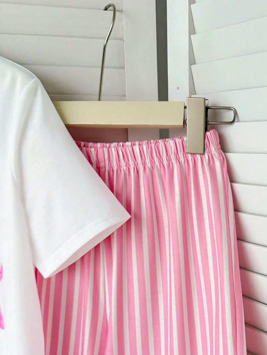 Compleu pijamale SHEIN, mix culori