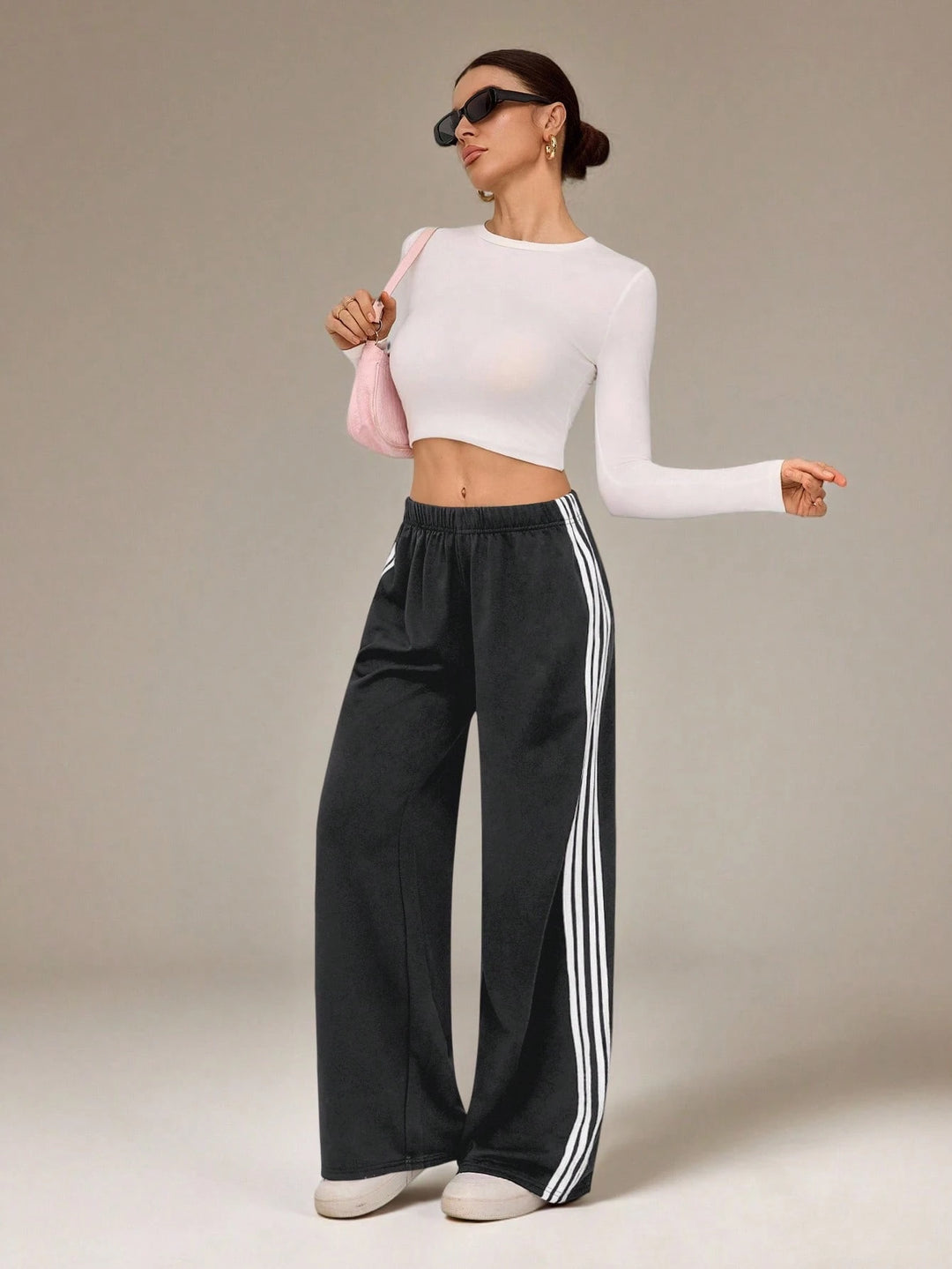 Pantaloni SHEIN, negru