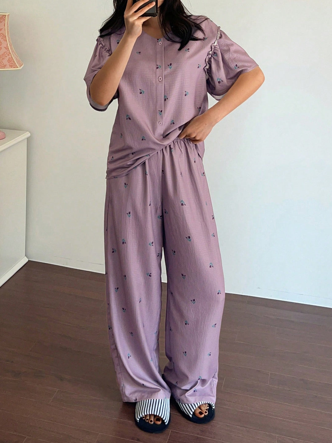 Pijama SHEIN, mov