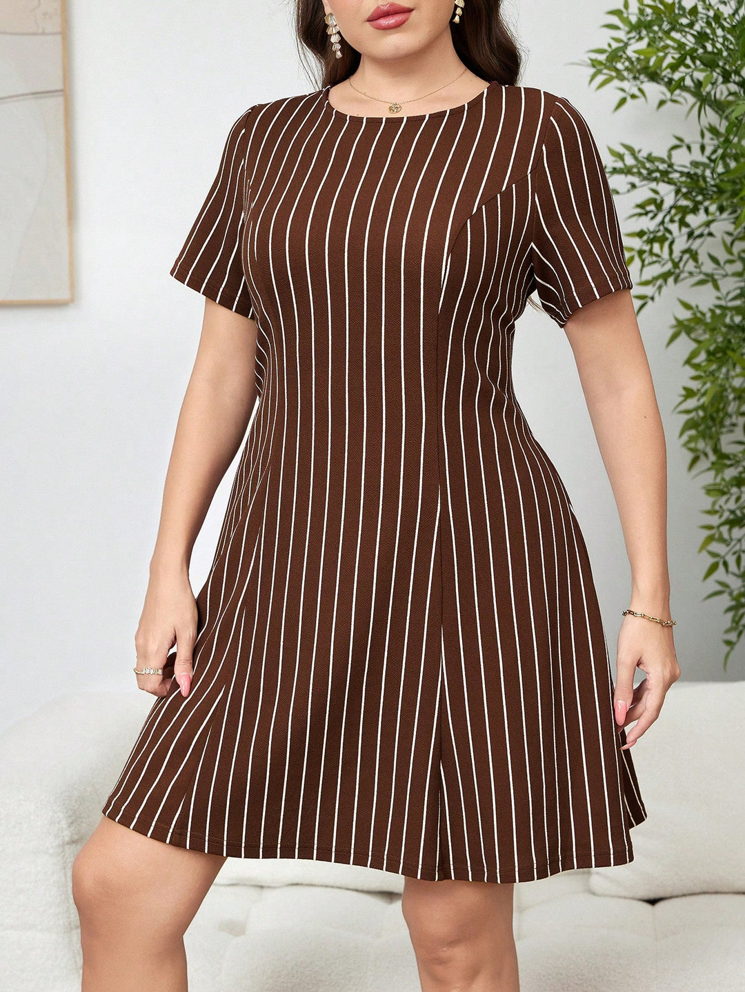 Rochie SHEIN, maro