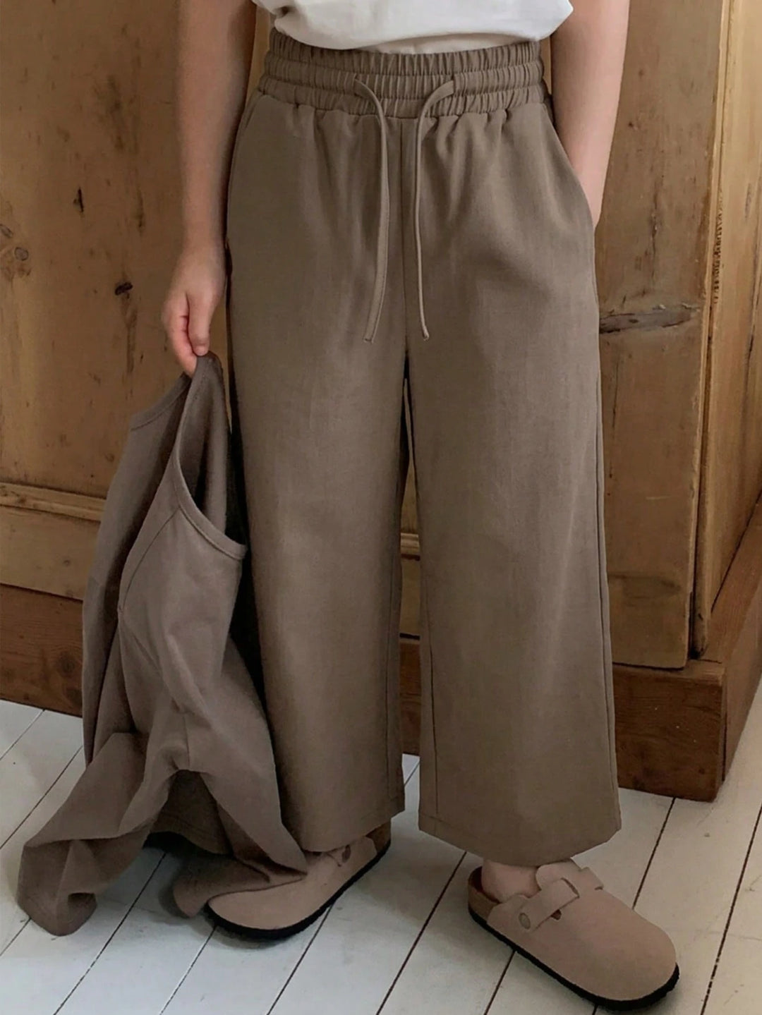 Pantaloni SHEIN, maro