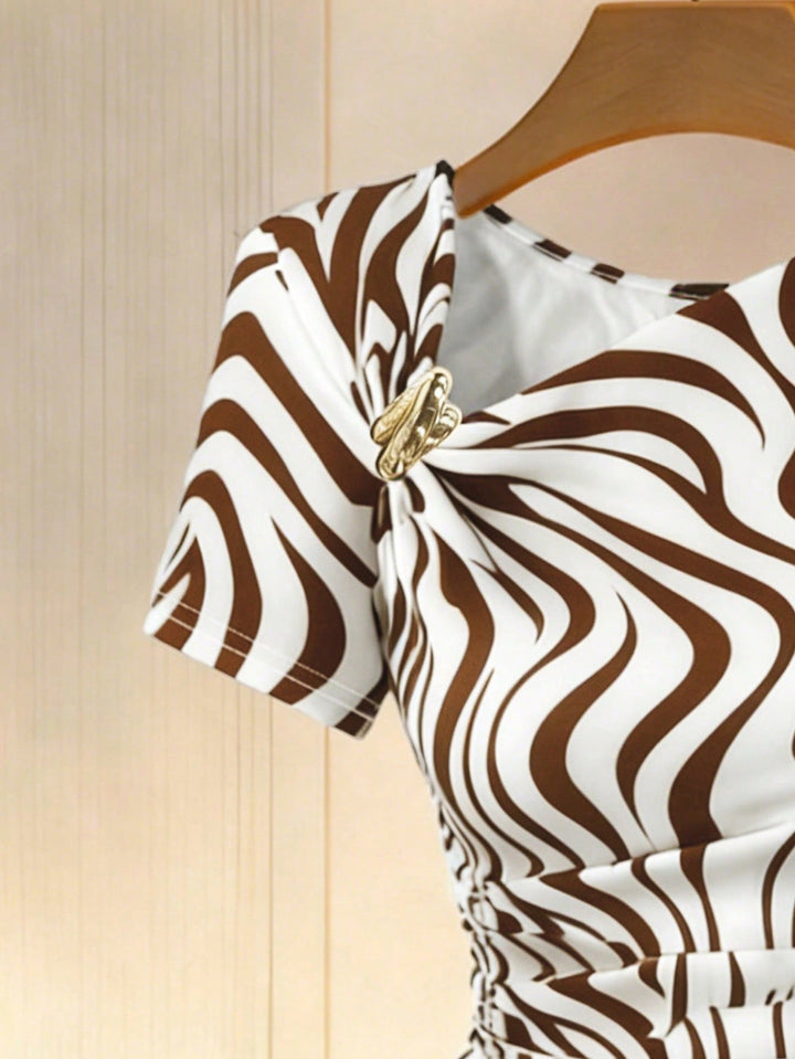 Tricou SHEIN, maro