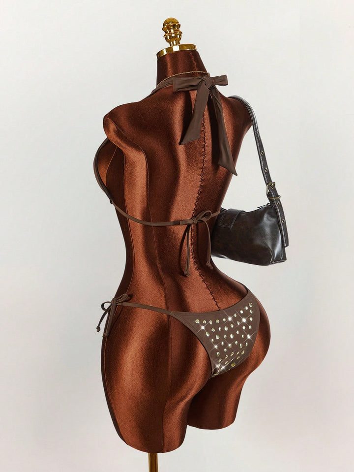 Set bikini SHEIN, maro