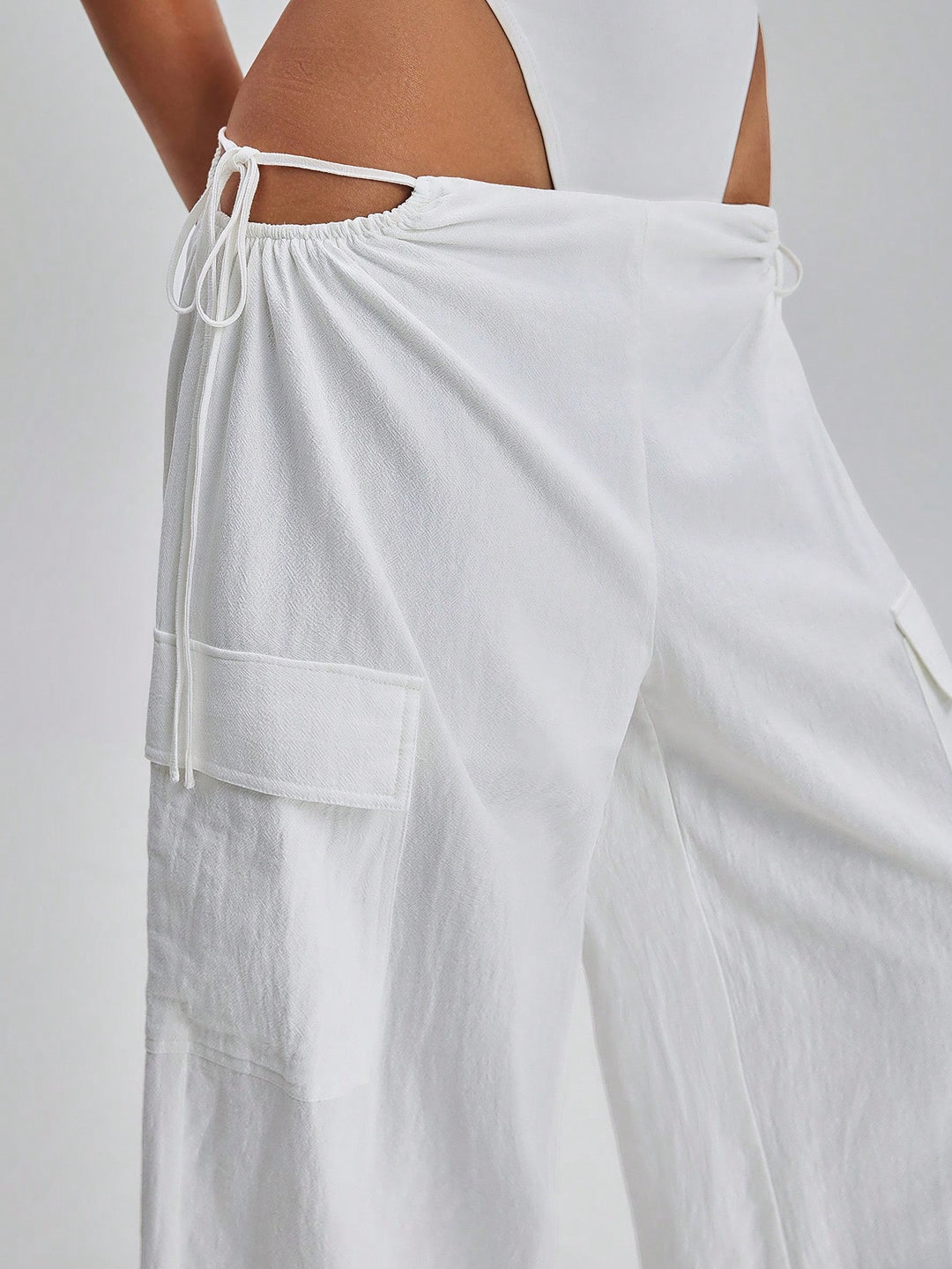Pantaloni SHEIN, alb