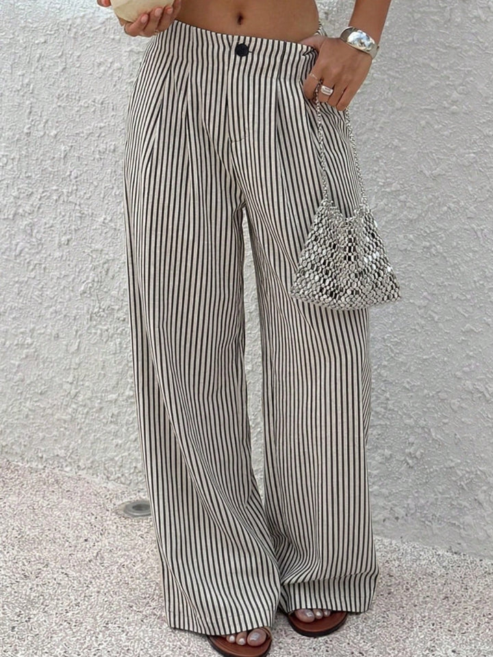 Pantaloni SHEIN, negru