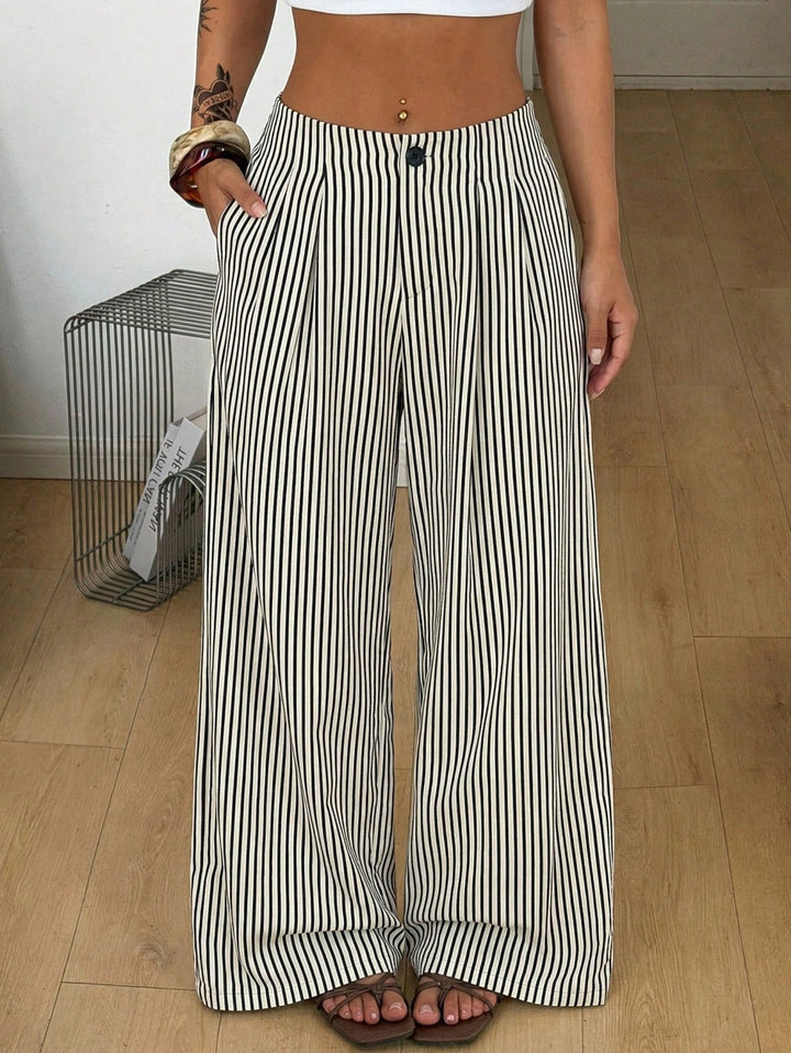 Pantaloni SHEIN, negru