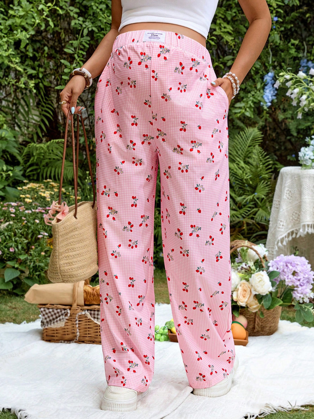Pantaloni SHEIN, roz
