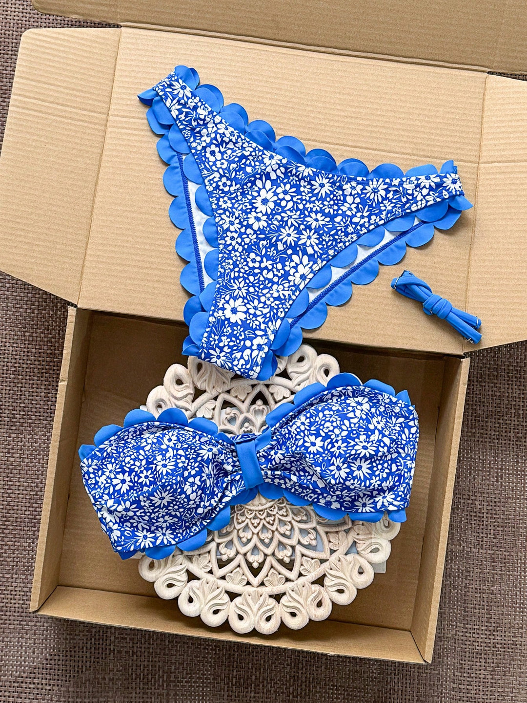 Set bikini SHEIN, mix culori