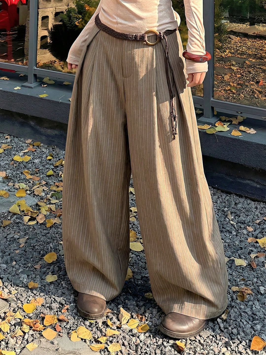Pantaloni SHEIN, kaki