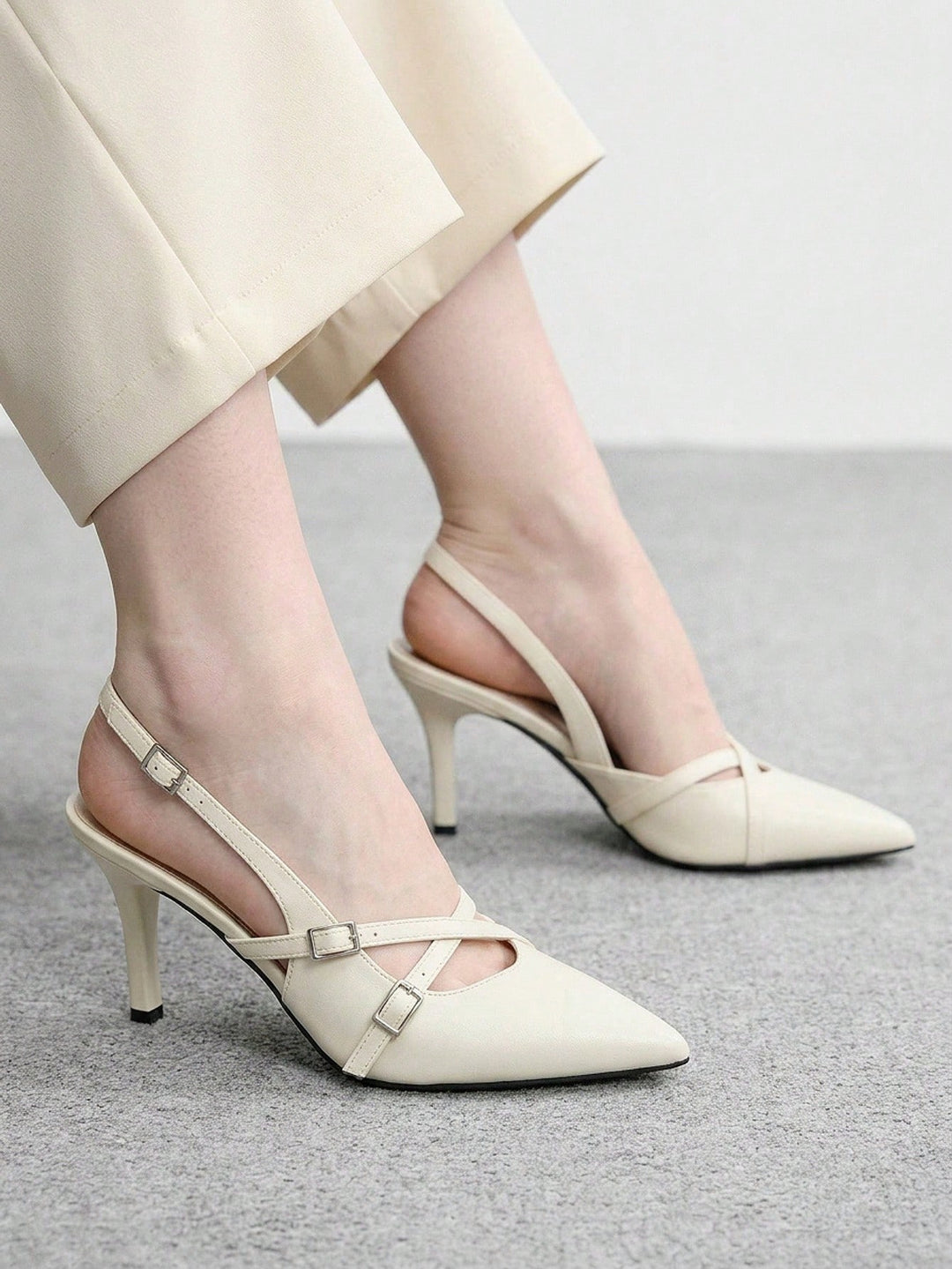 Pantofi cu toc SHEIN, alb