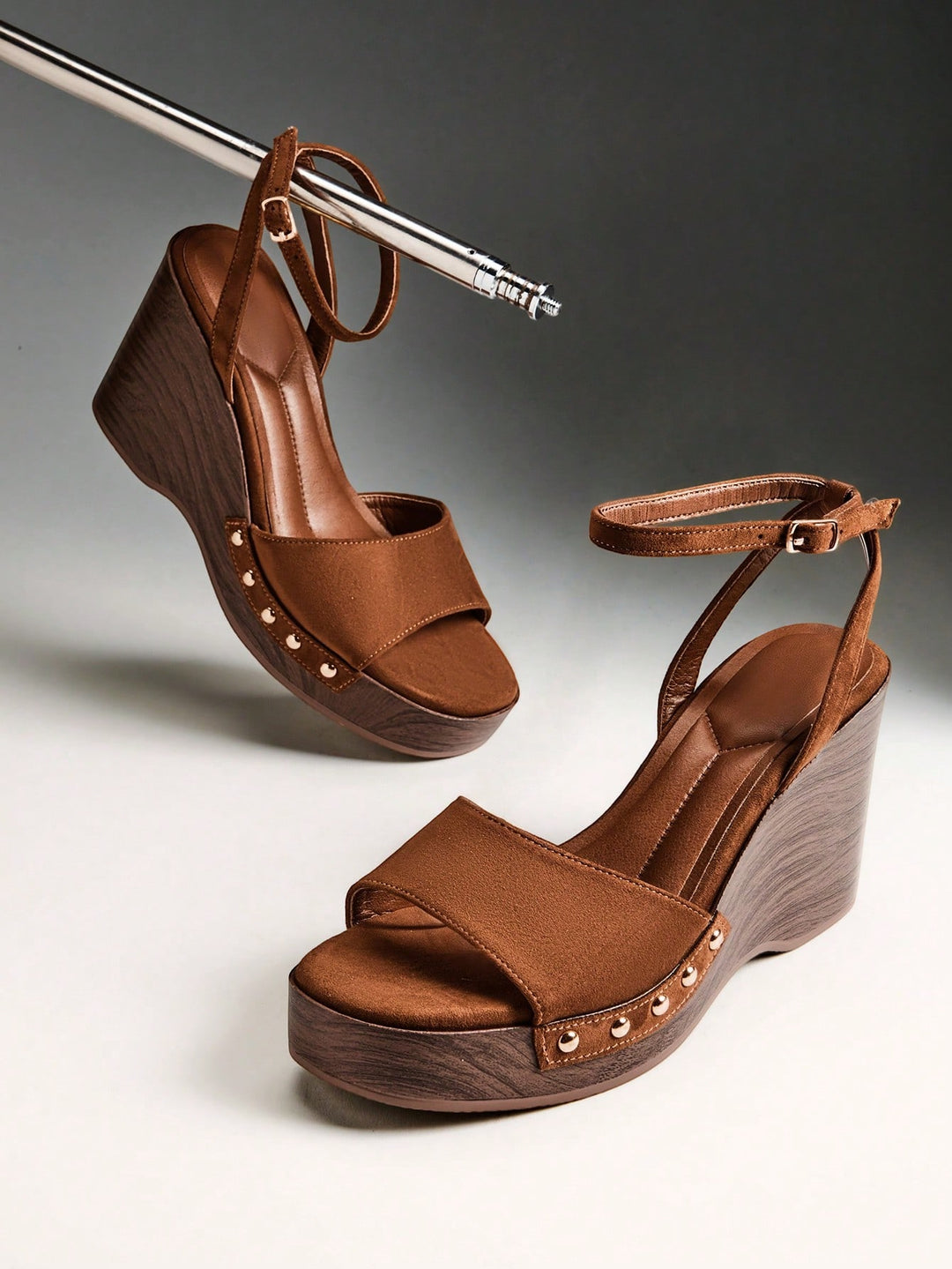 Sandale SHEIN, maro