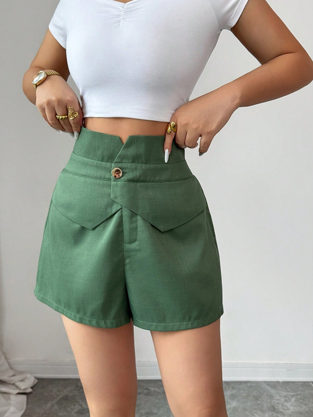 Pantaloni scurți SHEIN, kaki