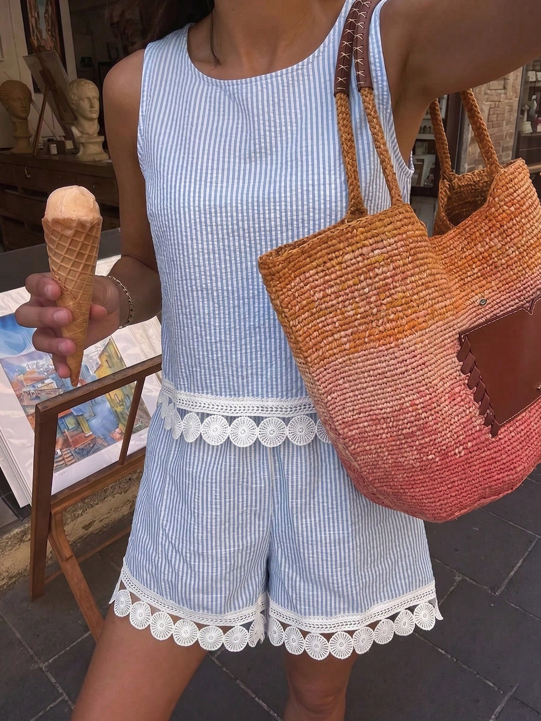 SHEIN együttes, kék