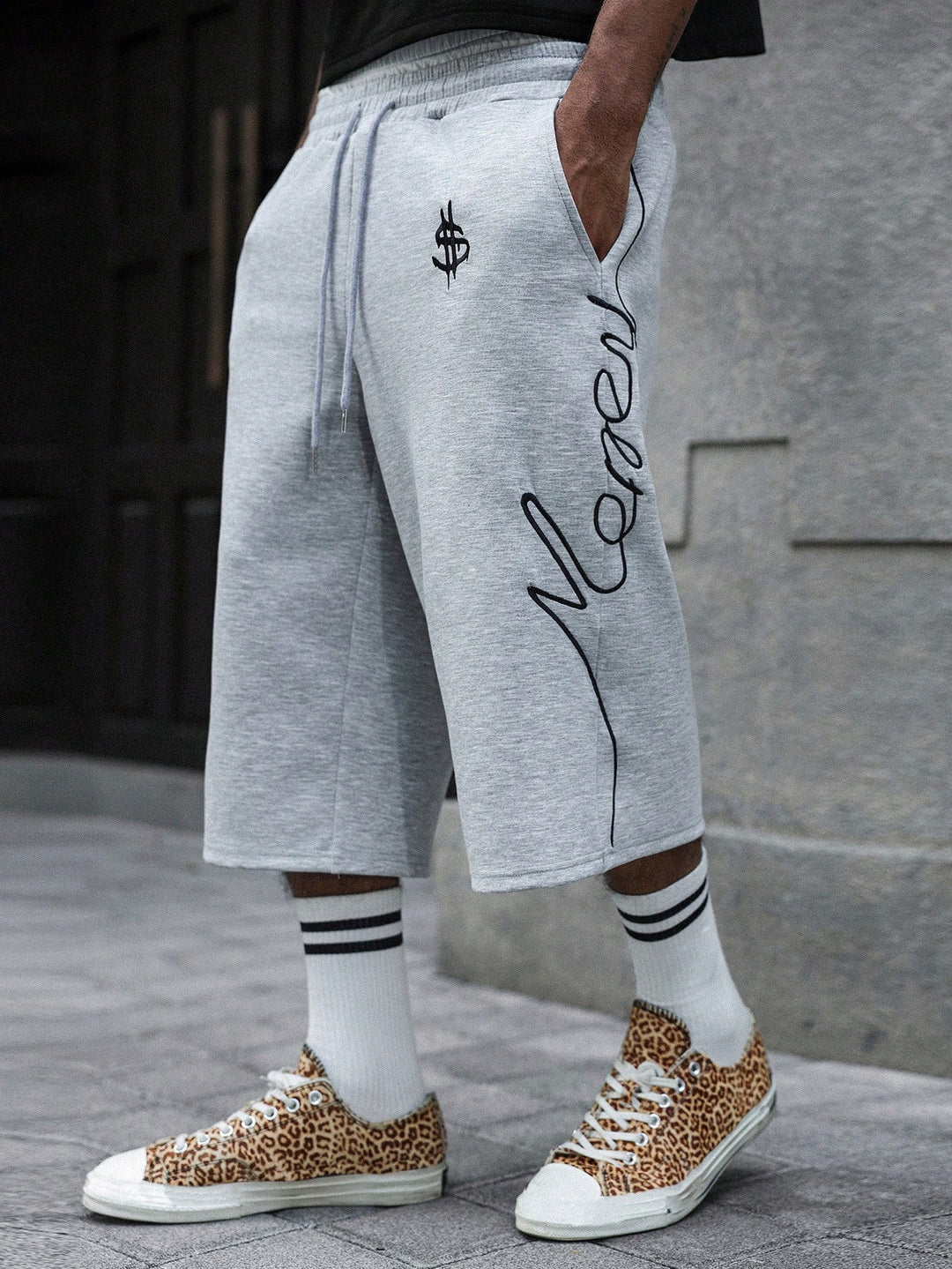 Pantaloni SHEIN, gri