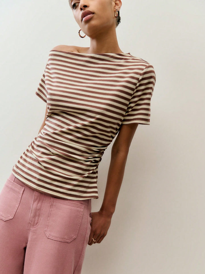 Tricou SHEIN, maro