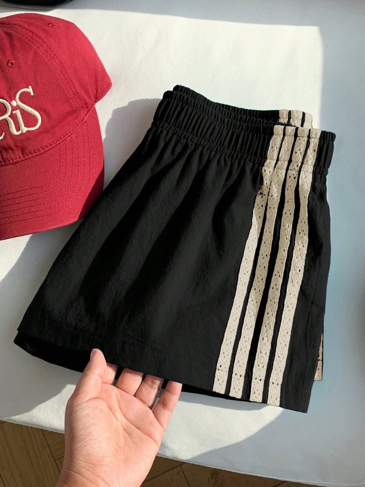 Pantaloni scurți SHEIN, negru