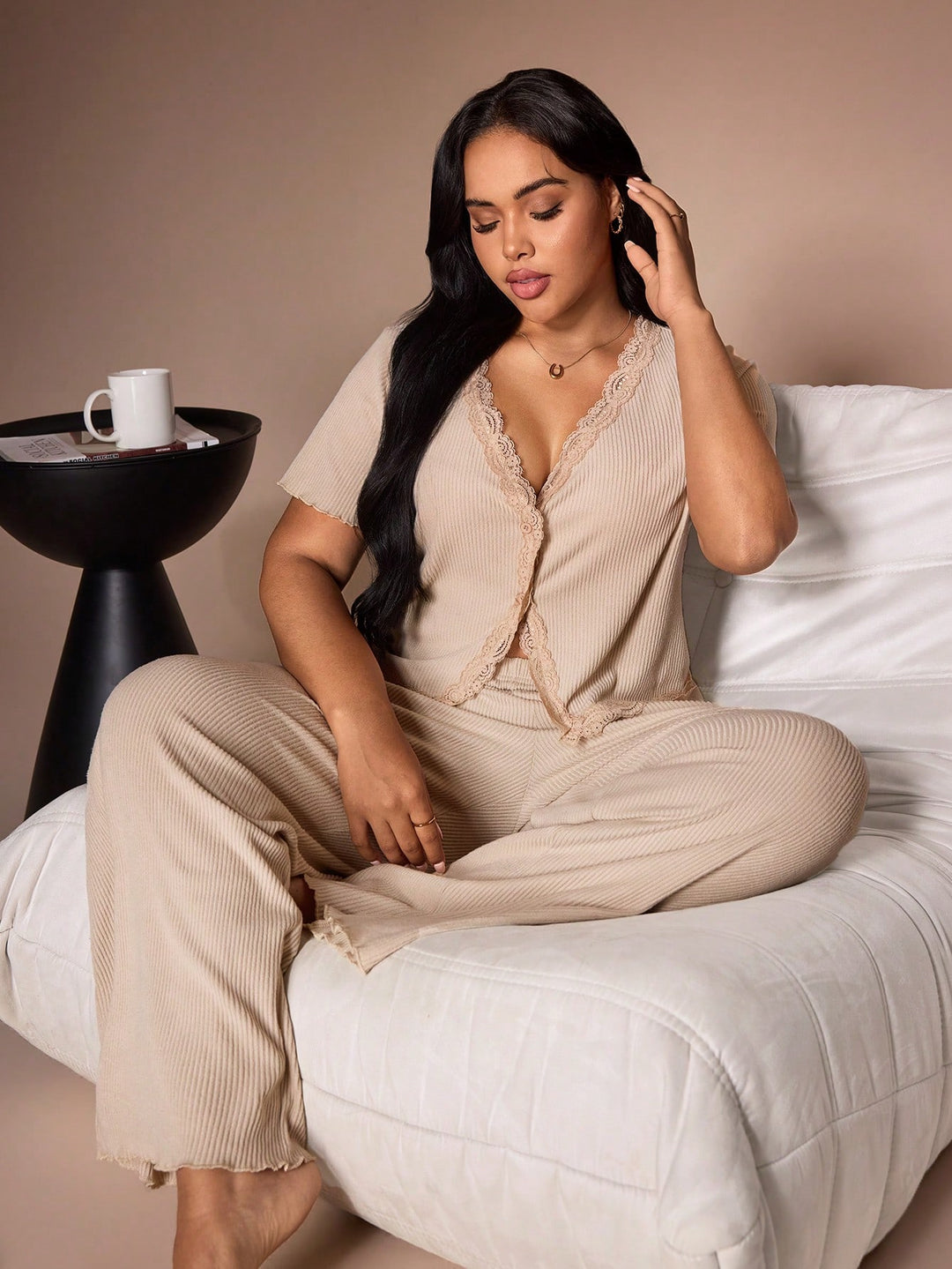 Compleu pijamale SHEIN, bej