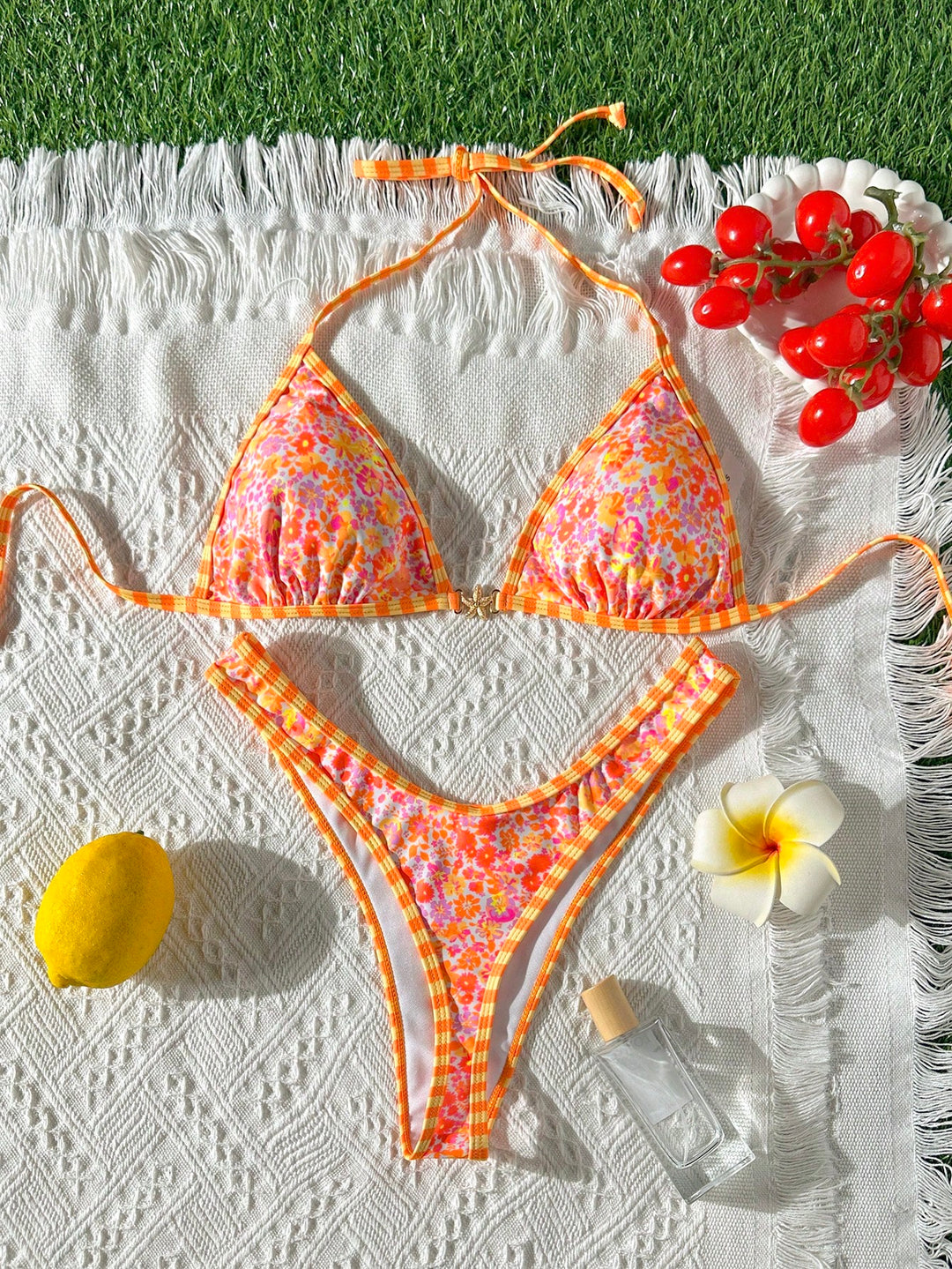 Set bikini SHEIN, mix culori
