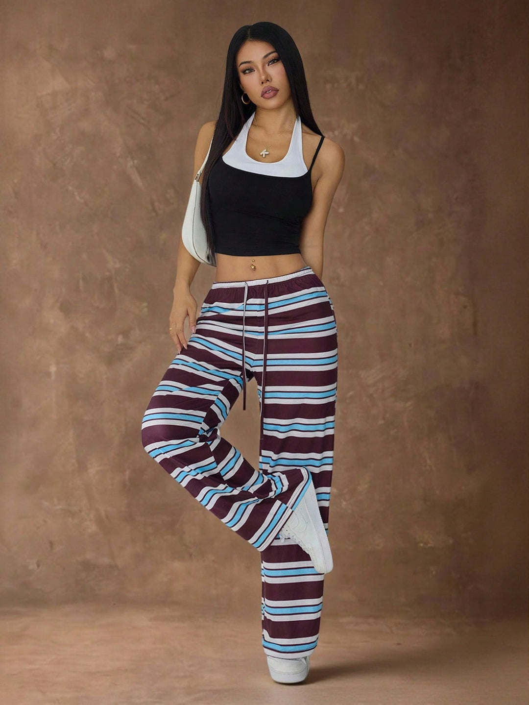 Pantaloni SHEIN, maro