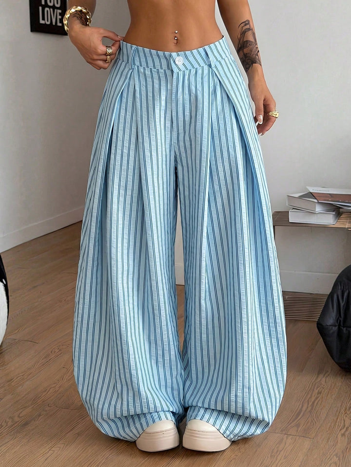 Pantaloni SHEIN