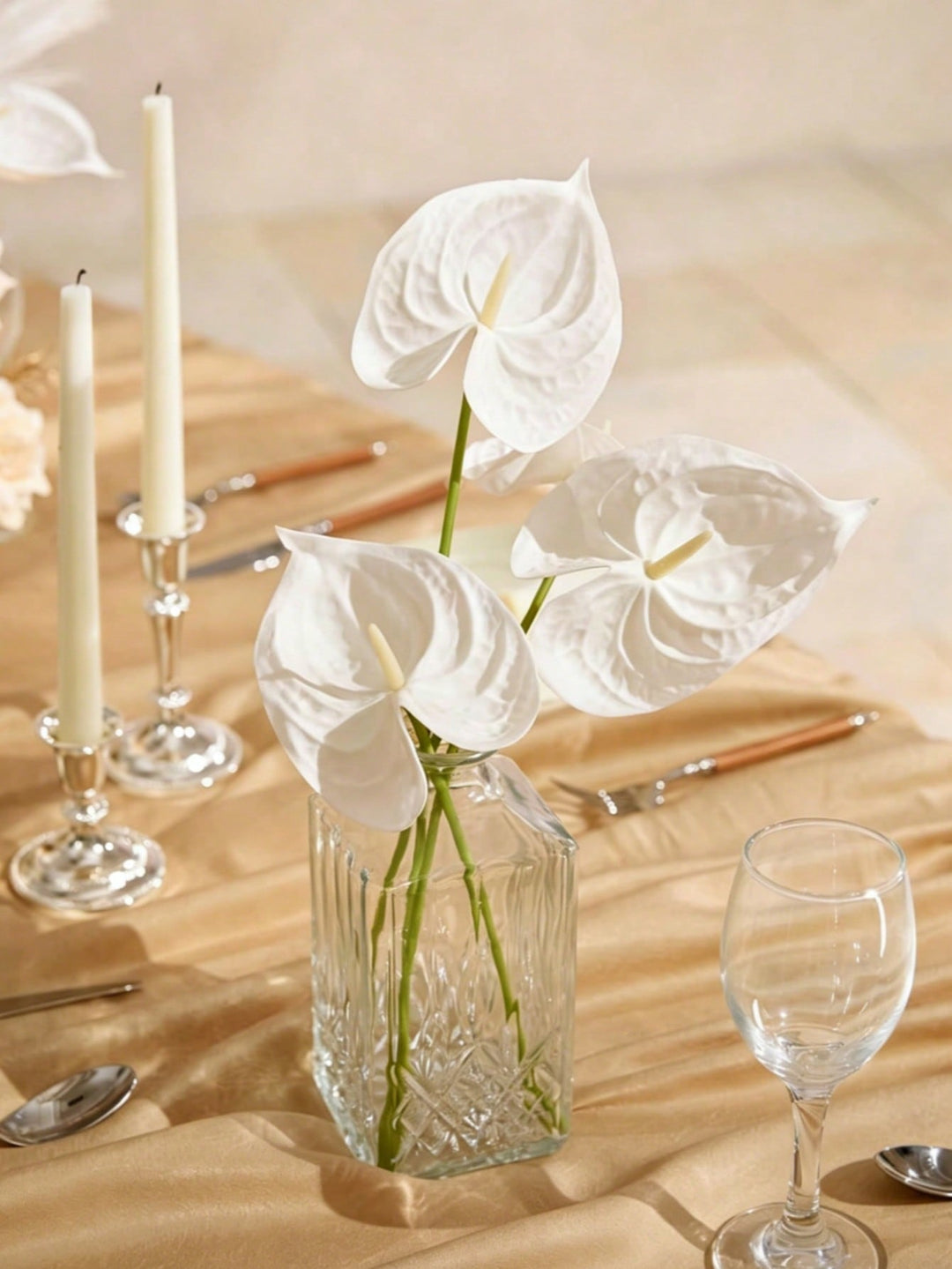 Floari artificiale SHEIN, alb