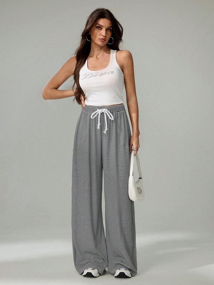 Pantaloni SHEIN, negru