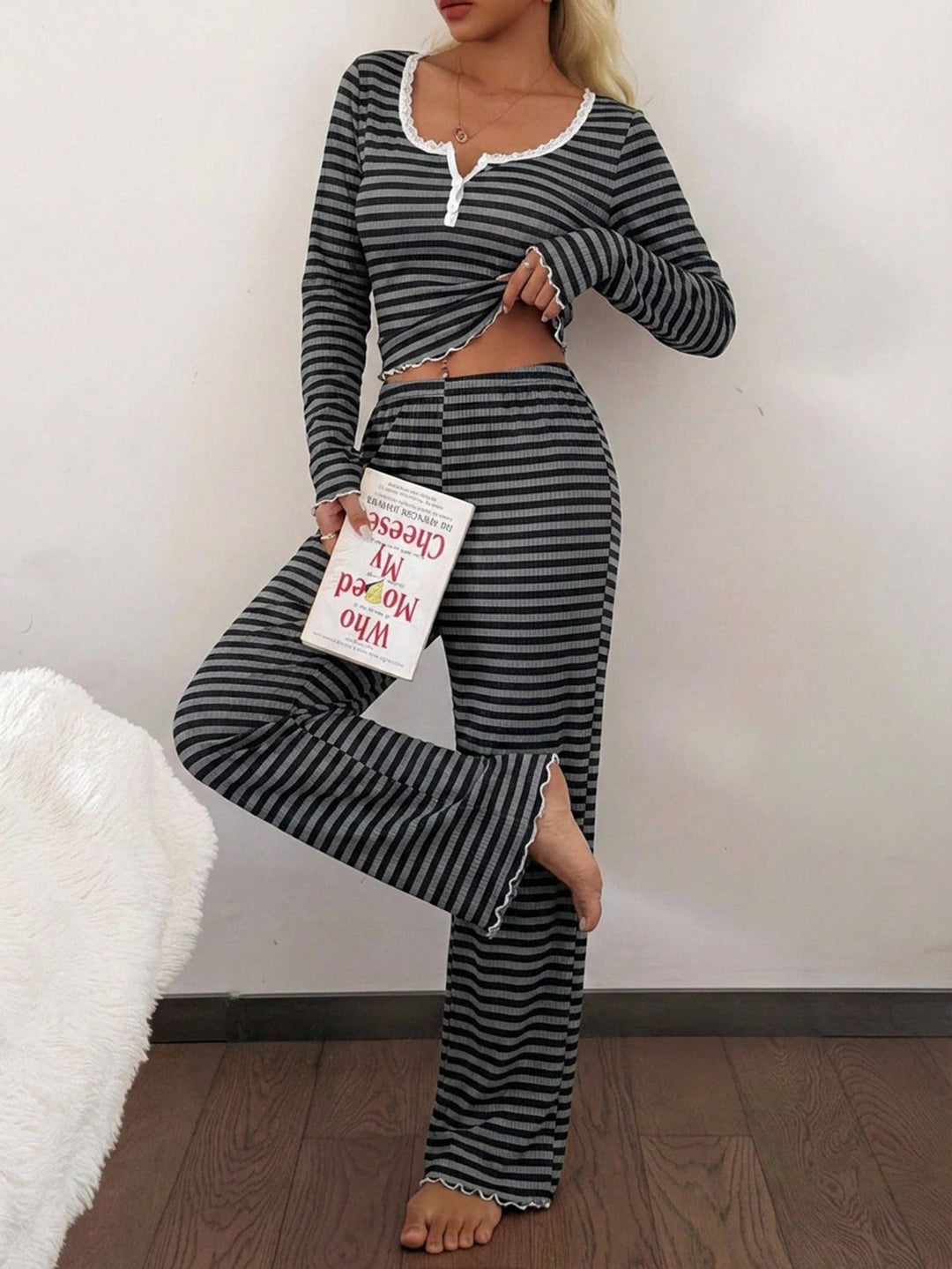 Pijama SHEIN, mix culori
