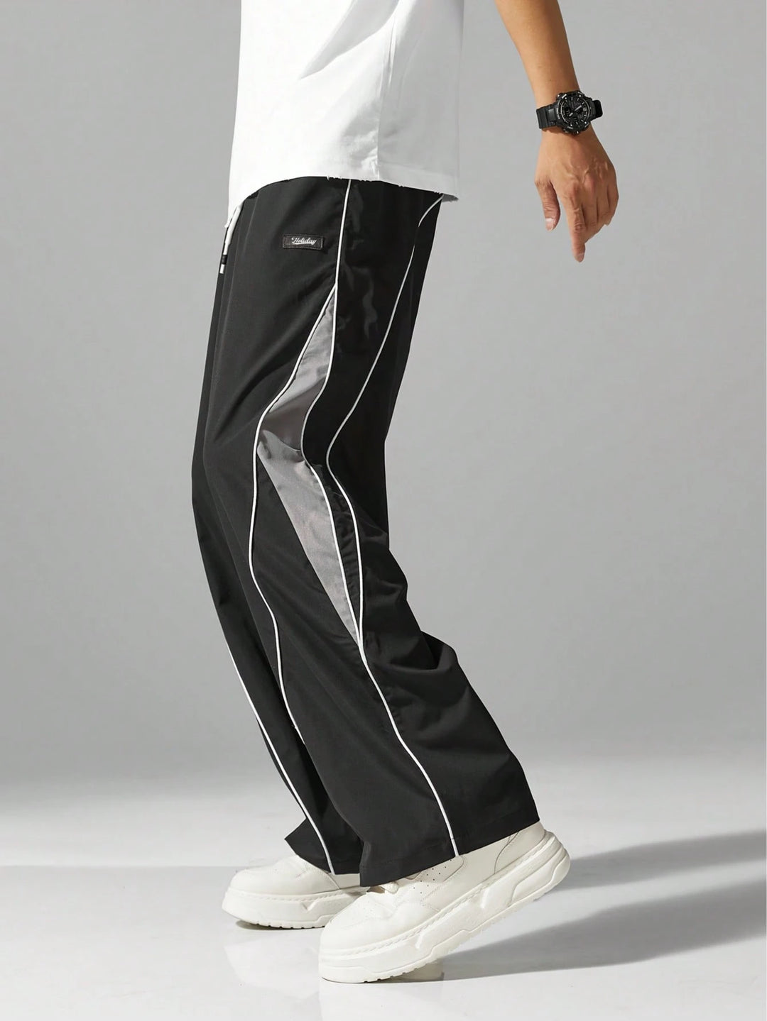 Pantaloni SHEIN, negru