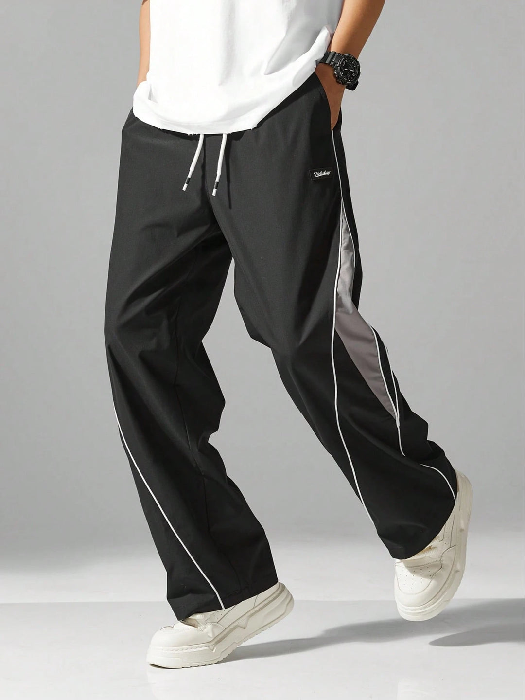 Pantaloni SHEIN, negru