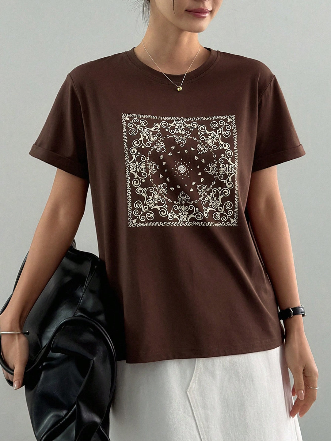Tricou SHEIN, maro
