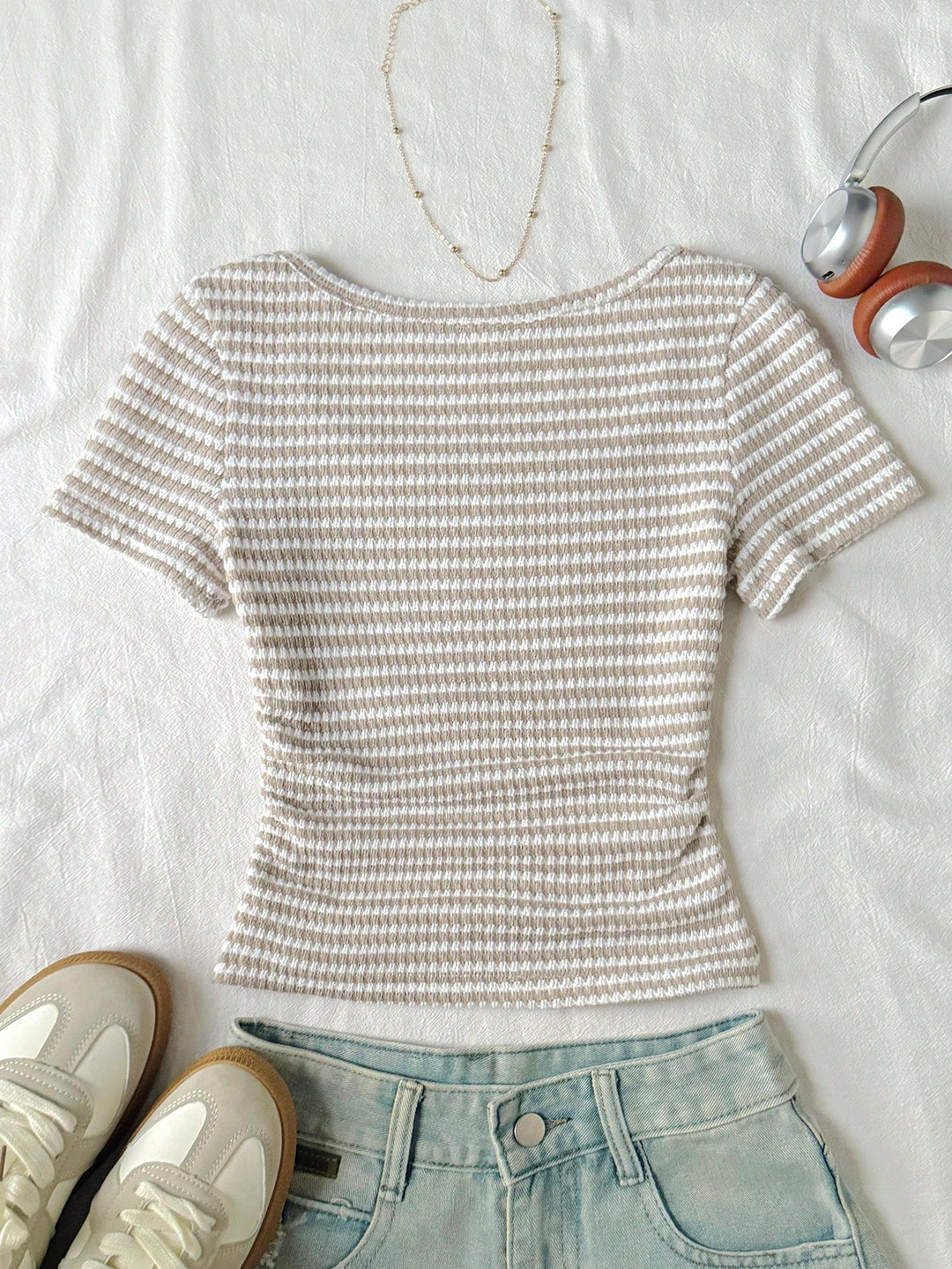 Tricou SHEIN, maro
