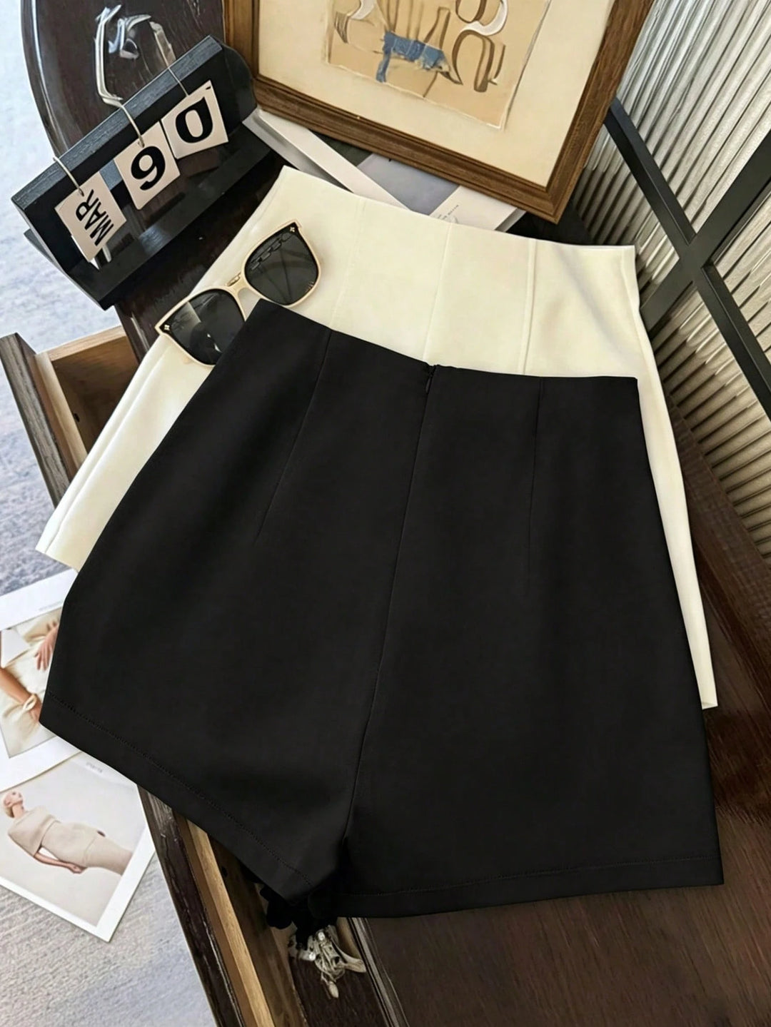 Pantaloni scurți SHEIN, negru