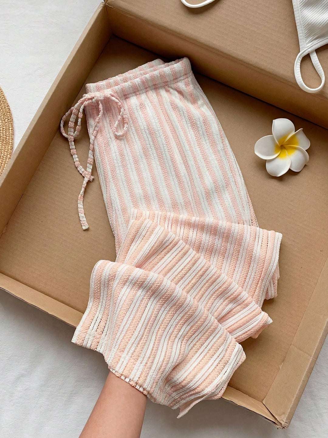 Pantaloni SHEIN
