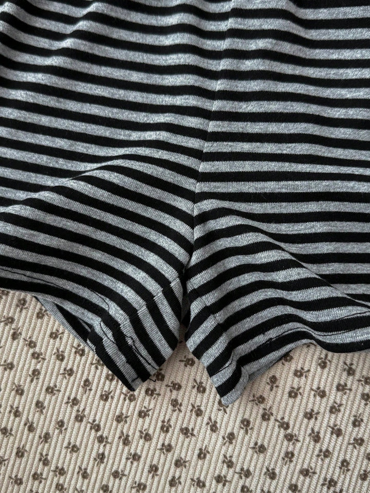 Pantaloni scurți SHEIN, gri