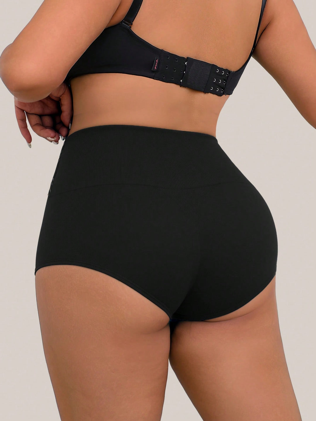 Lenjerie modelatoare SHEIN, mix culori