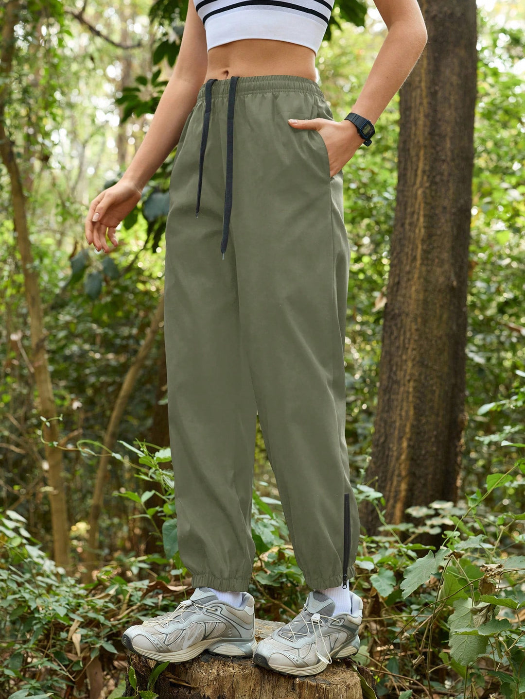 Pantaloni SHEIN, kaki