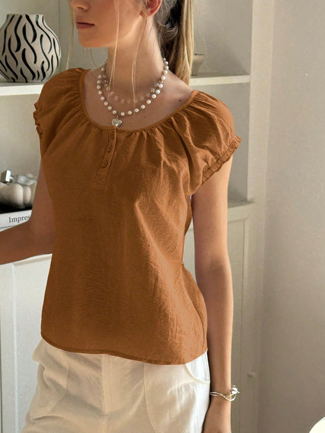 Tricou SHEIN, maro