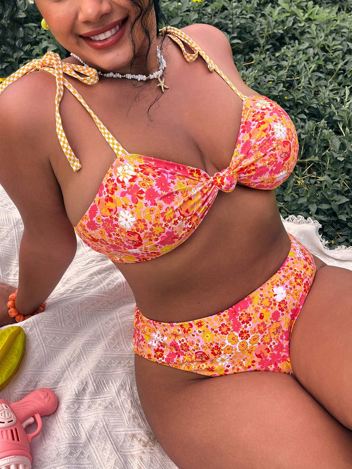Set bikini de baie SHEIN, mix culori