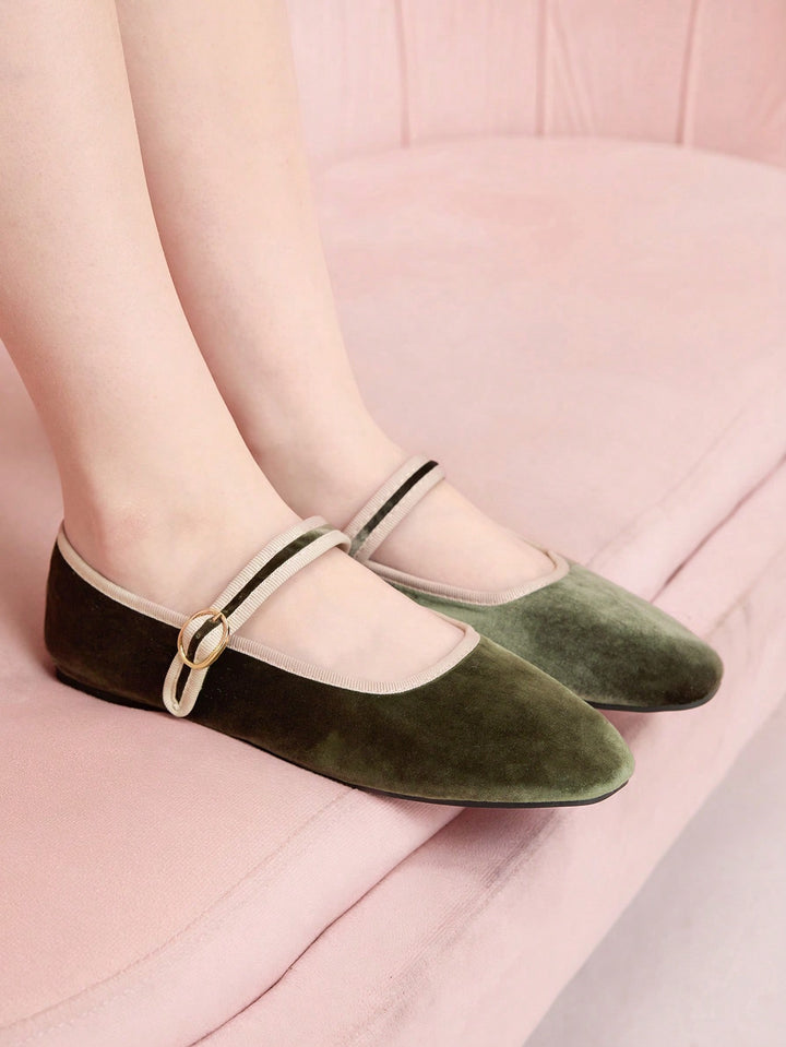 Balerini SHEIN, kaki