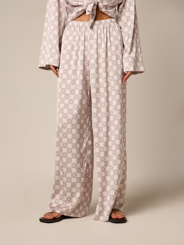 Pantaloni SHEIN, mix culori