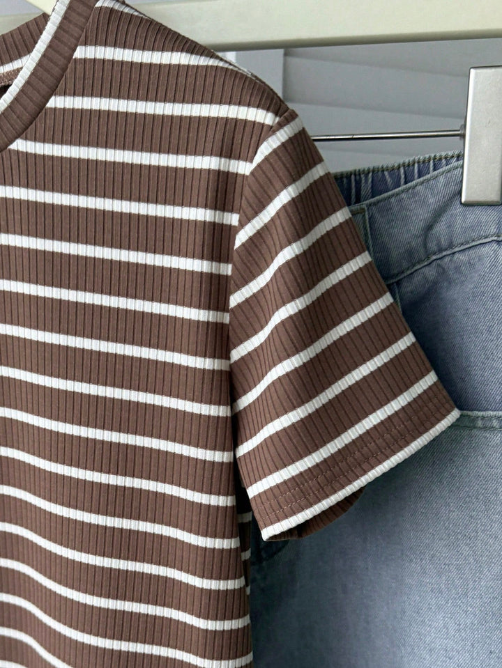 Tricou SHEIN, maro