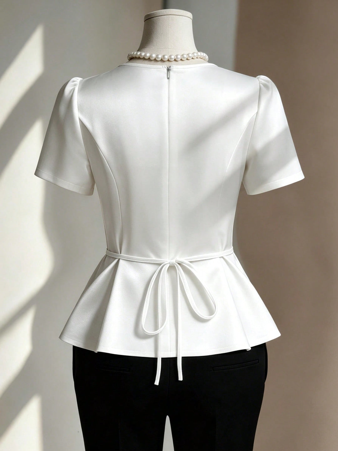 Bluza cu mâneci scurte asimetrică SHEIN, alb