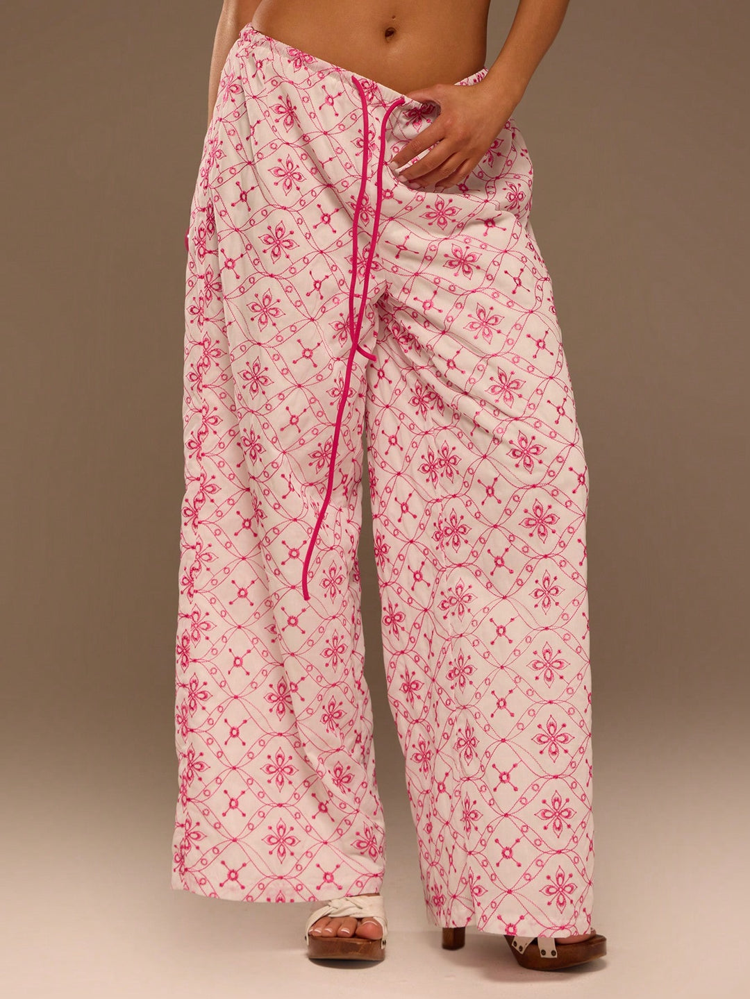 Pantaloni SHEIN, roz