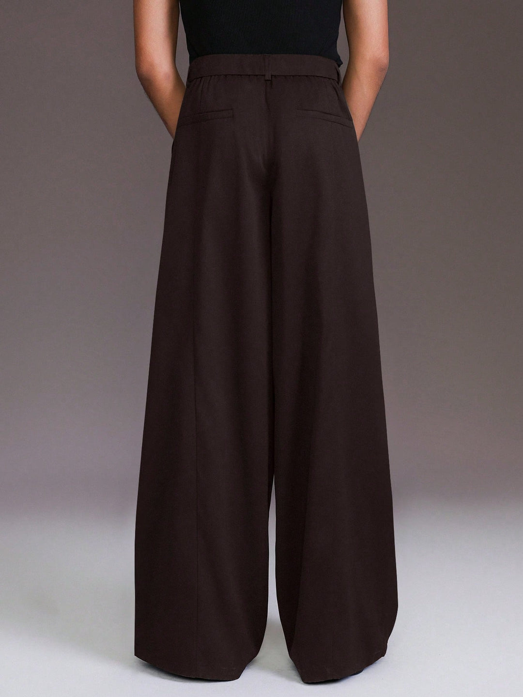 Pantalon SHEIN, maro